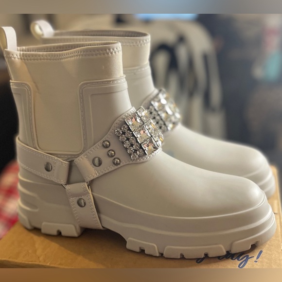 Karl Lagerfeld White Biker Boots - Picture 5 of 10